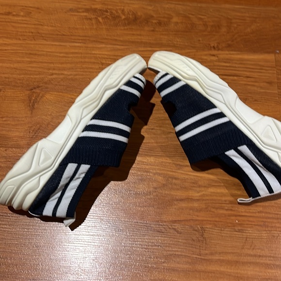 Ladies shoes - Picture 3 of 7